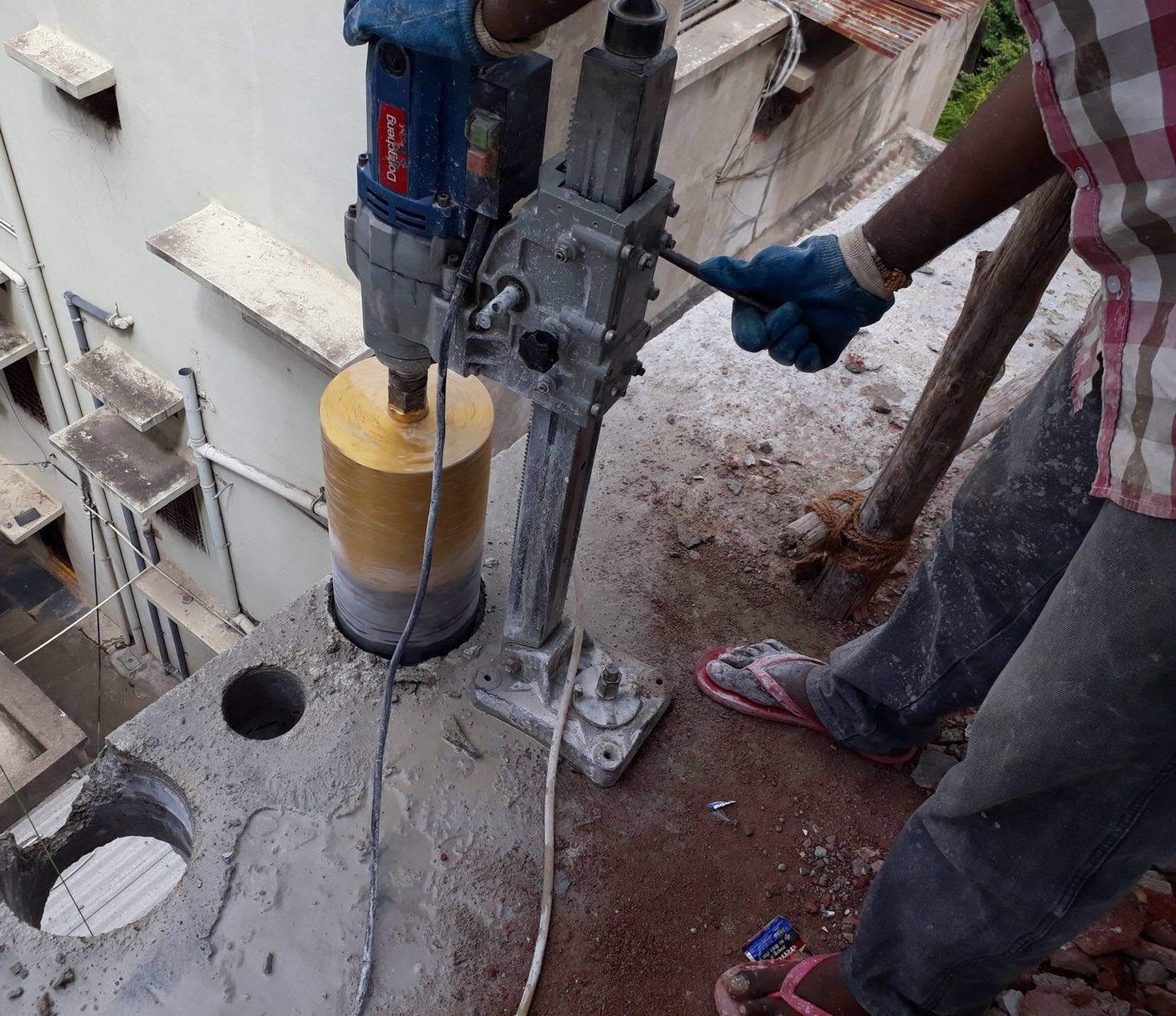 Core Cutting Services,<br />
Core Cutting Rent Dubai,<br />
Core Cutting Rent in UAE,<br />
Core Cutting in UAE,<br />
Concrete Coring Rental,