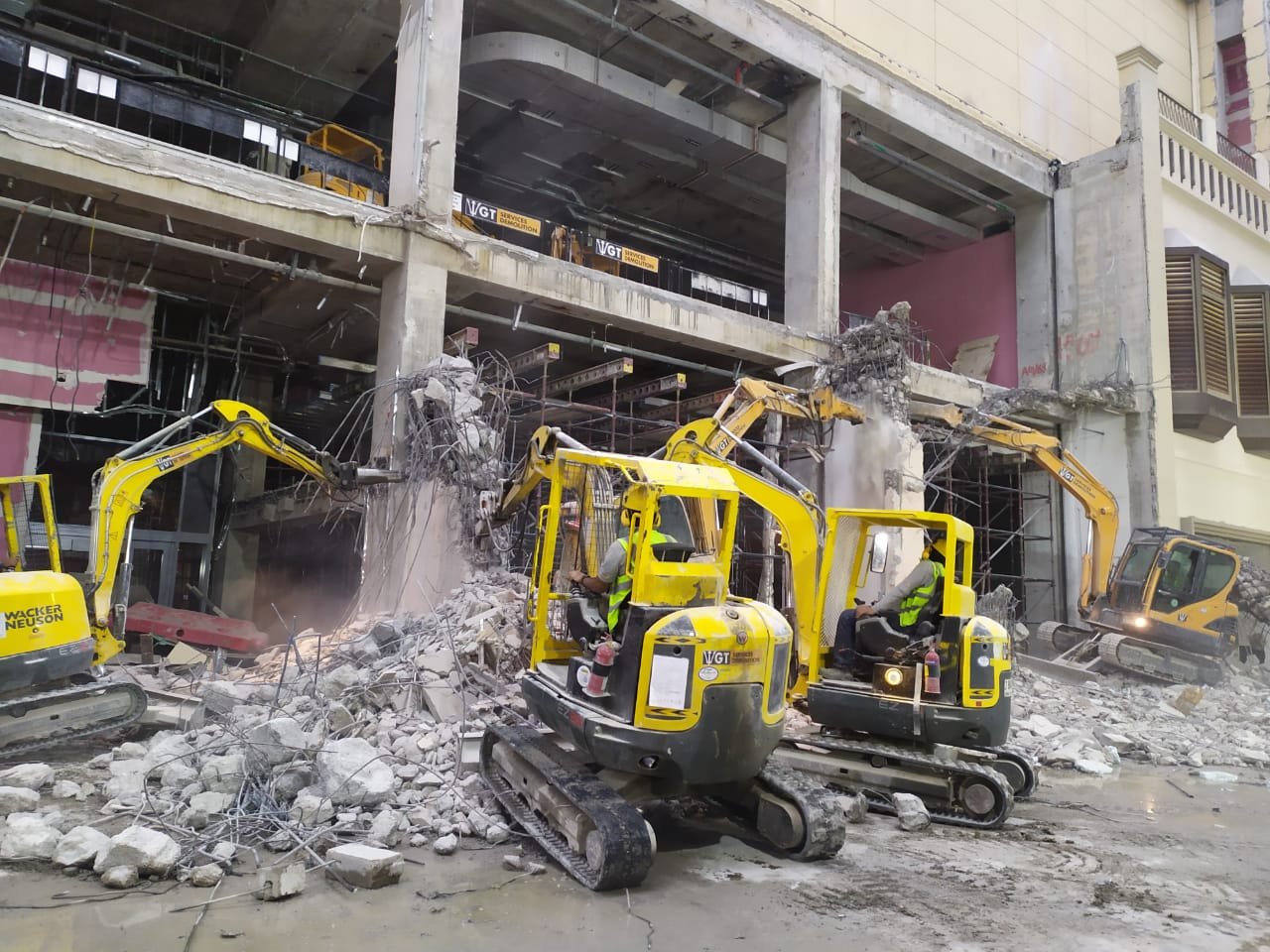 Demolition services in UAE,<br />
Demolition Company in Dubai,<br />
Building Demolition Services,<br />
Cheap Demolition Services,<br />
Demolition Contractors in UAE,